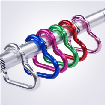 1.73"*1.61" Heart-shaped Carabiner 