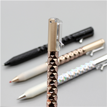Crinkle Grip Pen
