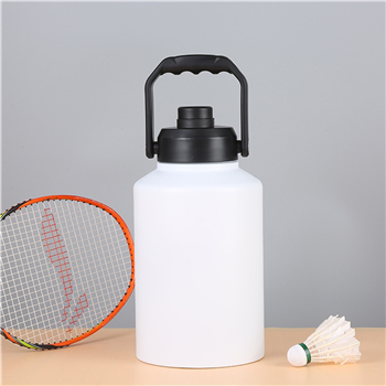 64oz Insulated Water Jug